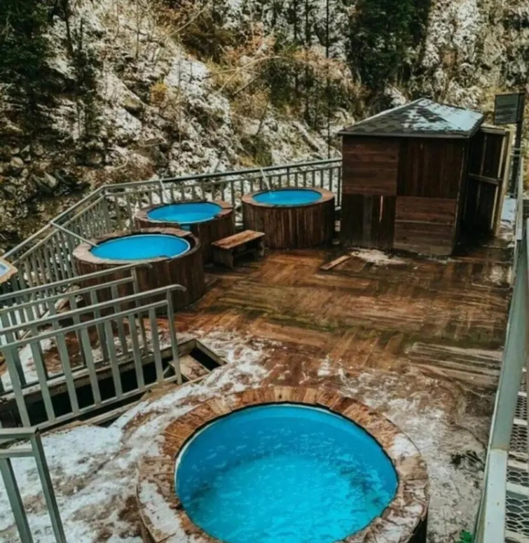 A Room In An Alpine Lodge Almaty Landhaus
